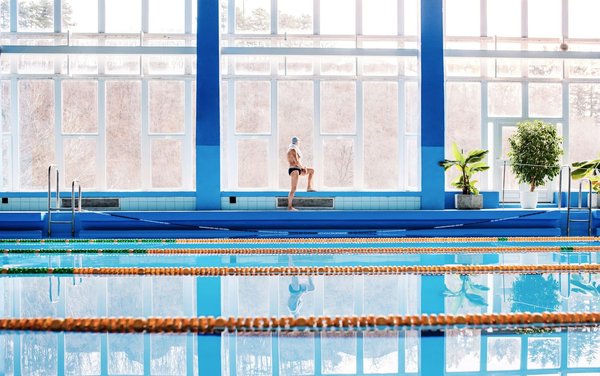 Quali sono i migliori protocolli di stretching per prevenire il dolore lombare nei golfisti?